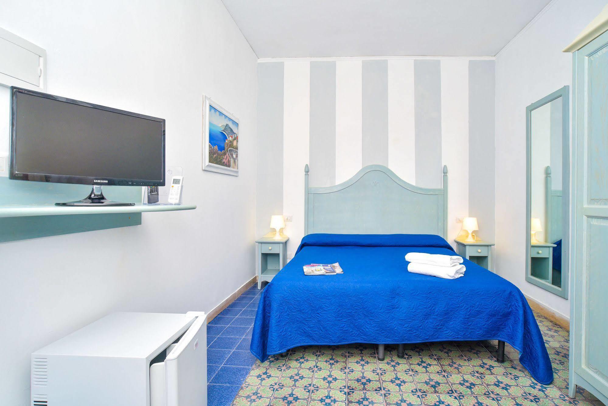 Charme Hotel La Villa Tina Ischia Exterior photo